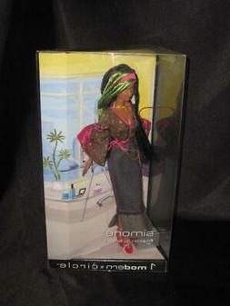 2004 1 Modern Circle Simone Make-up Artist Barbie Doll Jean 