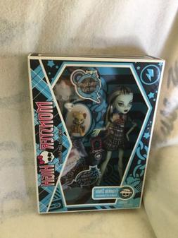 2009 Monster High Frankie Stein Original Doll, Watzit & Accs