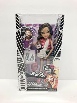 Bratz Doll In The Wild Yasmin  Feed Your Wild Chimp I&rsquo;m Ta