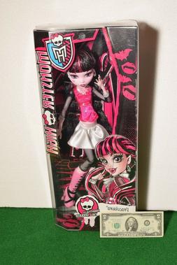 DRACULAURA MONSTER HIGH FRIGHTFULLY TALL GHOULS 17 INCH DOLL