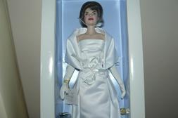 Franklin Mint Jackie Kennedy Vinyl Doll W COA