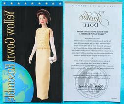 FRANKLIN MINT JACKIE KENNEDY WHITE HOUSE RECEPTION 16" DOLL 