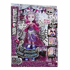 New 504028  Mattel Monster High Singing Pop Star  Action Che