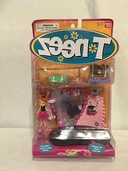NEW BANDAI T NEEZ ELLA 3" BENDY DOLL W/DANCE STUDIO #15833 M