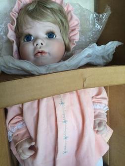25&ldquo; Beautiful Handcrafted Porcelain Collectible Doll Life-