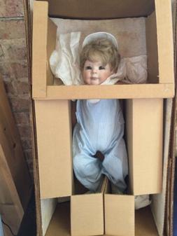 28&ldquo; Beautiful Handcrafted Porcelain Collectible Doll Life-